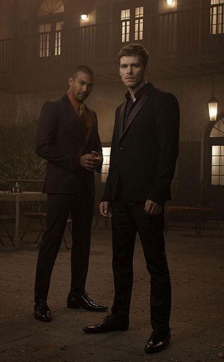 Fotoğraf Joseph Morgan, Charles Michael Davis