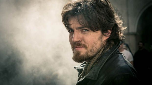 Fotoğraf Tom Burke