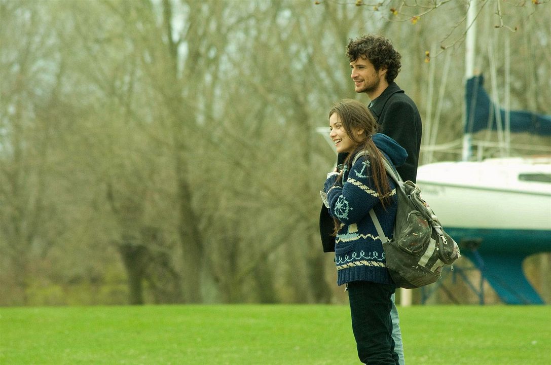 Fotoğraf Lola Tash, Charlie Carrick