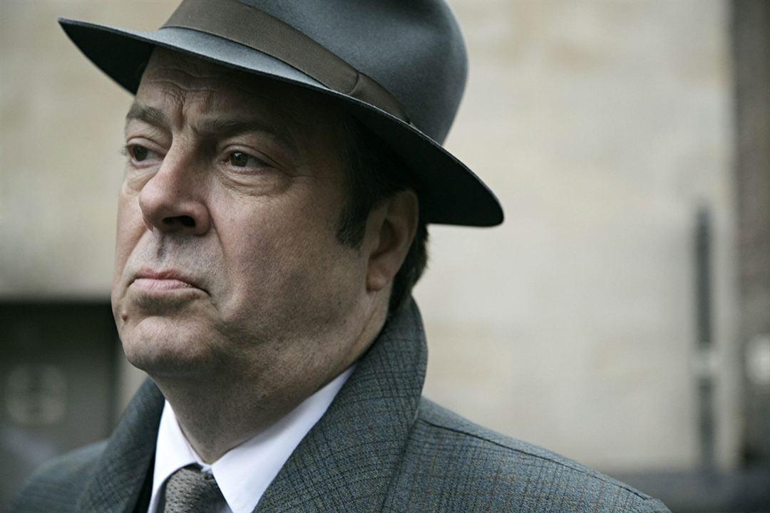 Fotoğraf Roger Allam