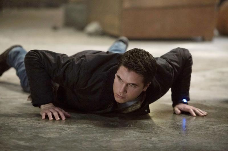 Fotoğraf Robbie Amell