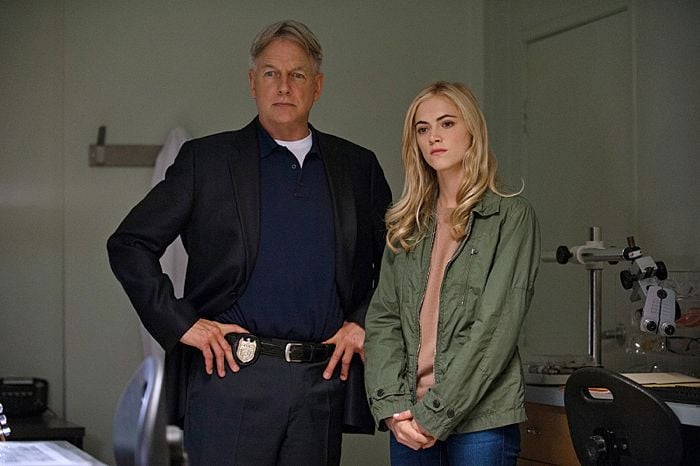 Fotoğraf Emily Wickersham, Mark Harmon