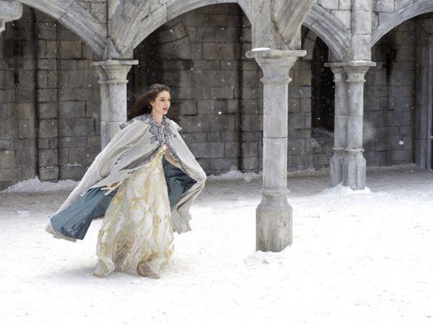Fotoğraf Adelaide Kane