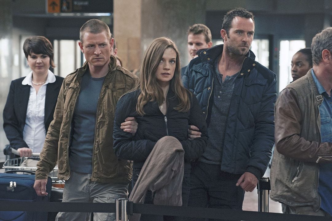 Fotoğraf Sullivan Stapleton, Philip Winchester, Catherine Walker