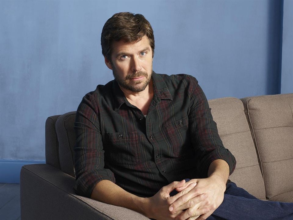 Fotoğraf Alexis Denisof