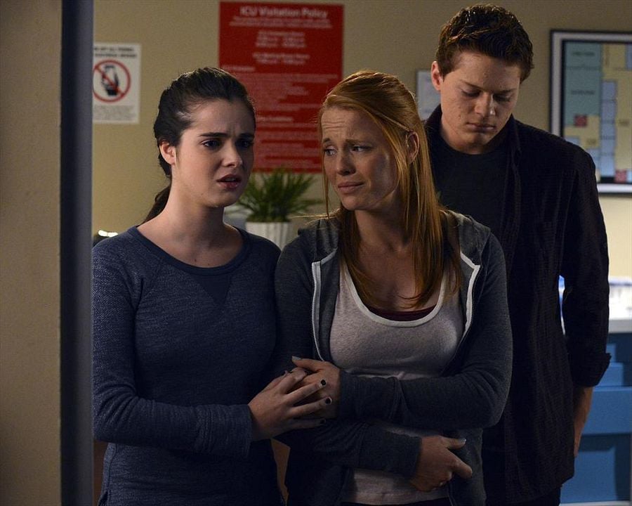 Fotoğraf Katie Leclerc, Vanessa Marano, Sean Berdy