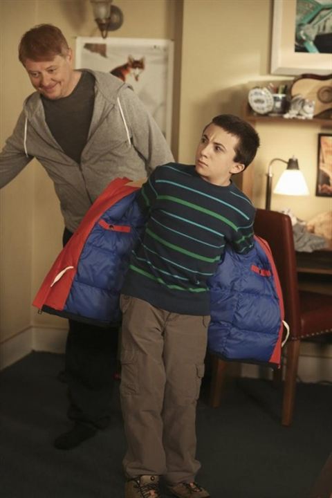 Fotoğraf Atticus Shaffer, Dave Foley