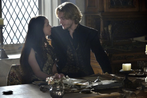 Fotoğraf Toby Regbo, Adelaide Kane