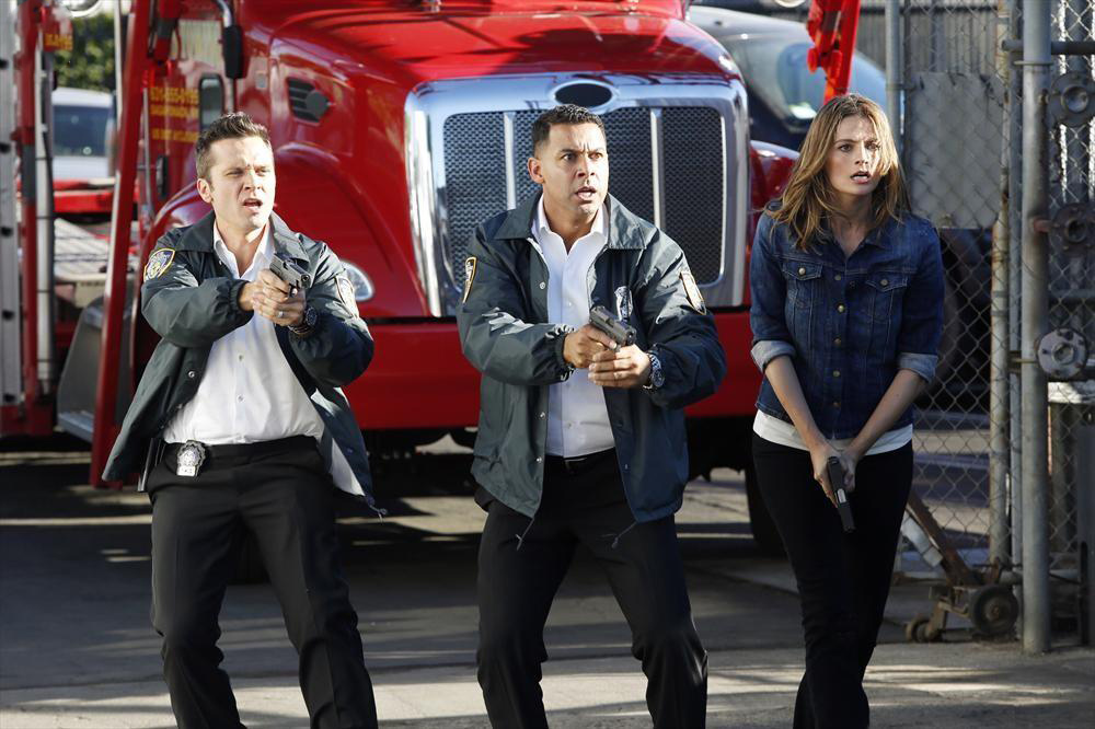 Castle : Fotoğraf Jon Huertas, Seamus Dever, Stana Katic