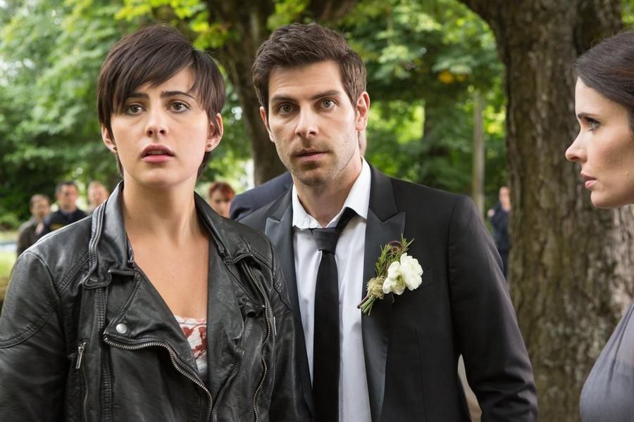 Fotoğraf Elizabeth Tulloch, David Giuntoli, Jacqueline Toboni