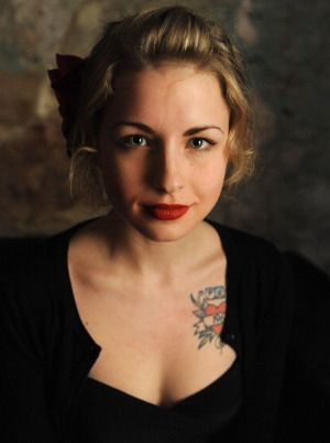 Afiş Molly Dunsworth