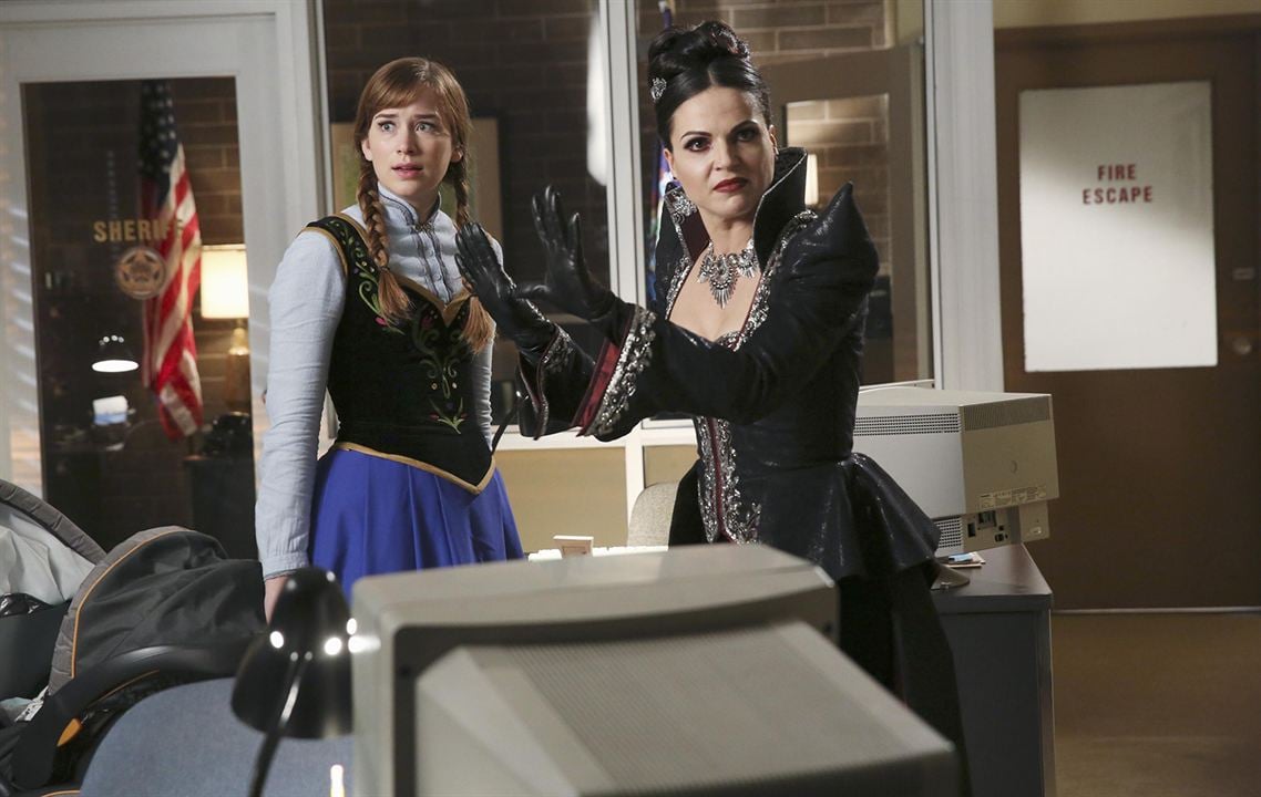 Once Upon a Time : Fotoğraf Lana Parrilla, Elizabeth Lail