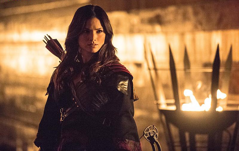 Arrow : Fotoğraf Katrina Law