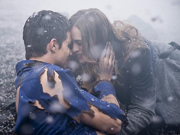 The Flash (2014) : Fotoğraf Danielle Panabaker, Robbie Amell