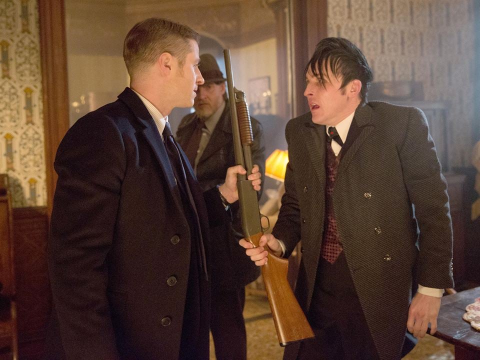 Fotoğraf Robin Lord Taylor, Ben McKenzie, Donal Logue