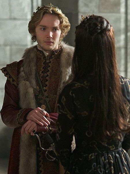 Reign : Fotoğraf Toby Regbo