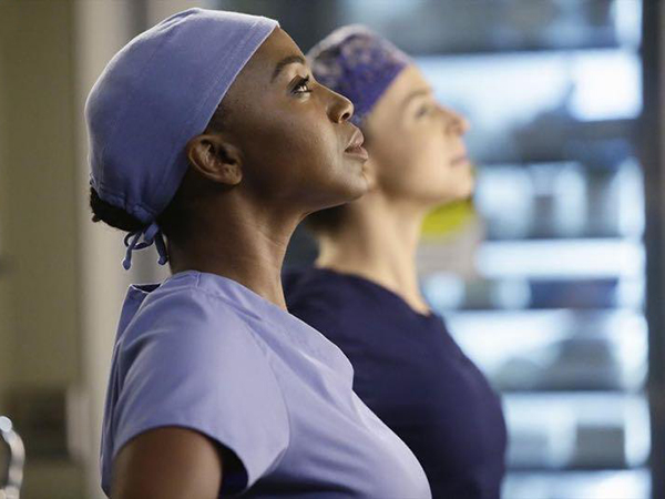 Grey's Anatomy : Fotoğraf Caterina Scorsone, Jerrika Hinton