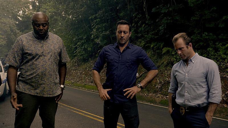 Fotoğraf Chi McBride, Alex O'Loughlin, Scott Caan