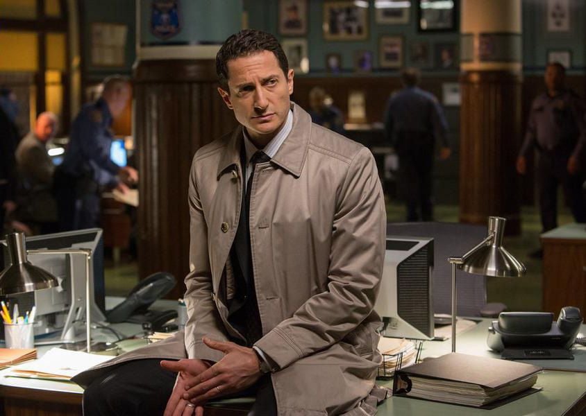 Fotoğraf Sasha Roiz