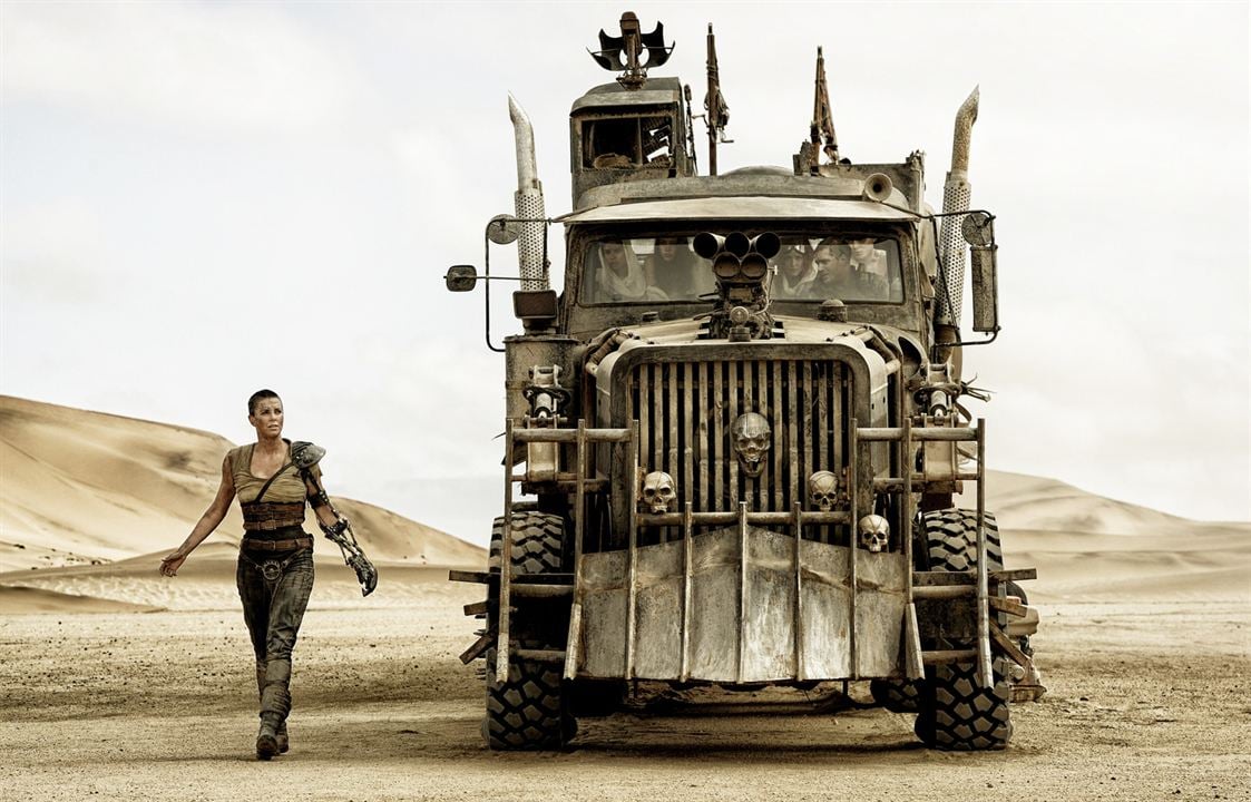 Mad Max: Fury Road : Fotoğraf Riley Keough, Courtney Eaton, Tom Hardy, Nicholas Hoult, Charlize Theron, Zoë Kravitz