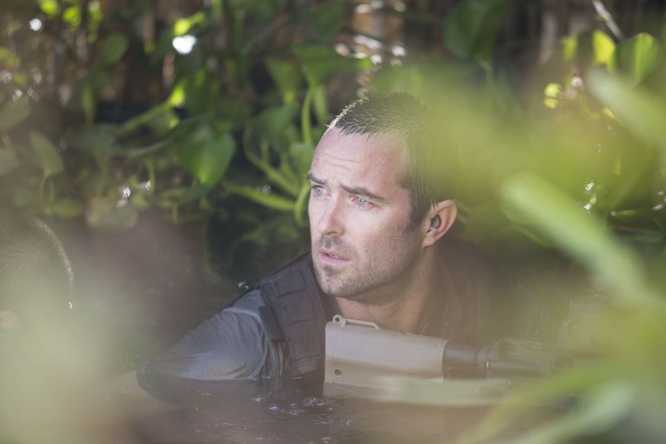 Fotoğraf Sullivan Stapleton