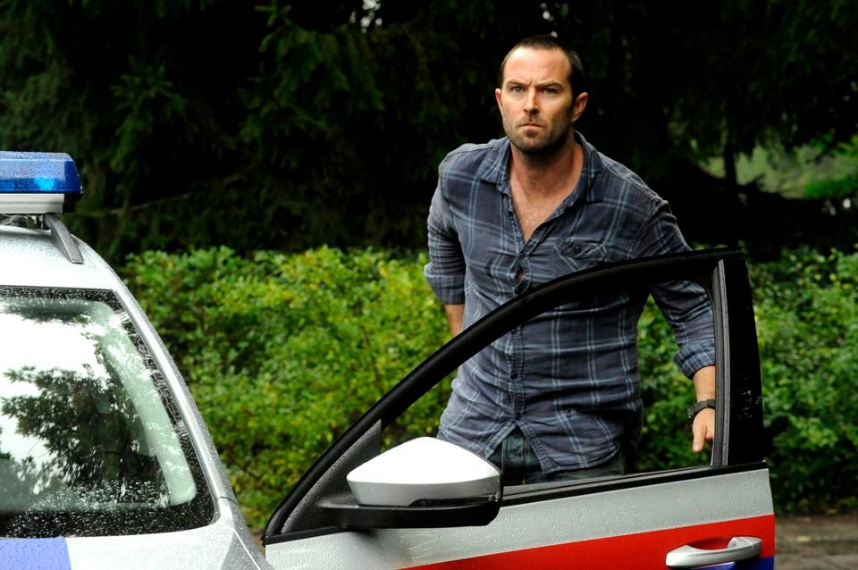 Fotoğraf Sullivan Stapleton