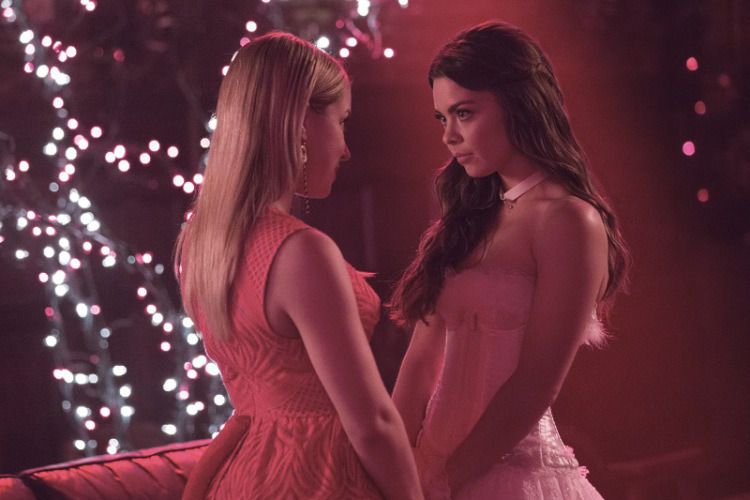 The Vampire Diaries : Fotoğraf Scarlett Byrne