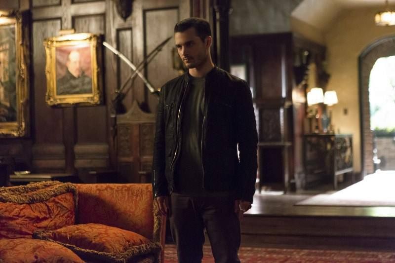 The Vampire Diaries : Fotoğraf Michael Malarkey