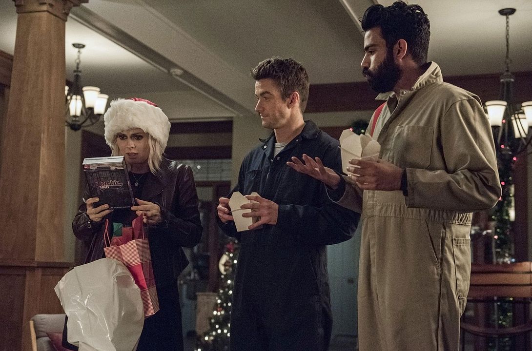 Fotoğraf Rose McIver, Robert Buckley, Rahul Kohli