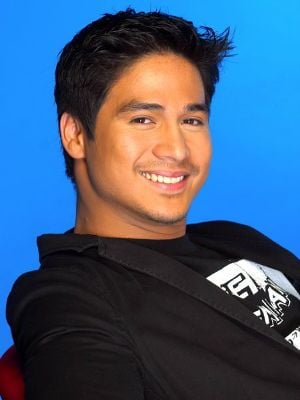 Afiş Piolo Pascual