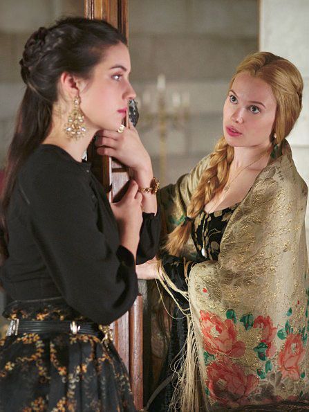 Fotoğraf Adelaide Kane