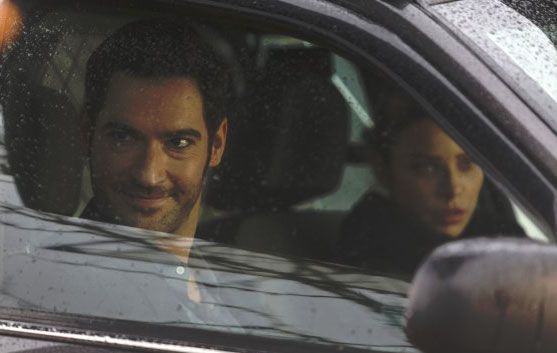 Lucifer : Fotoğraf Tom Ellis, Lauren German