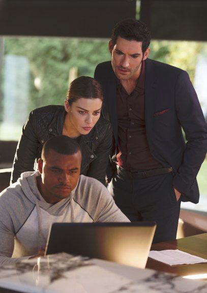 Lucifer : Fotoğraf Tom Ellis, Lauren German