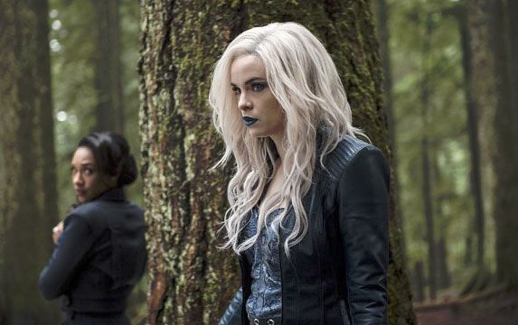 Fotoğraf Danielle Panabaker, Candice Patton