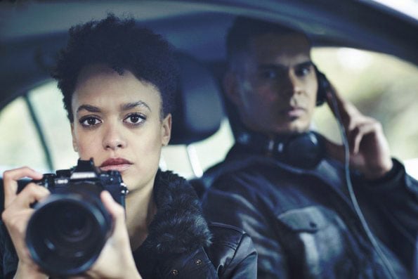 Hunters : Fotoğraf Britne Oldford, Mark Coles Smith