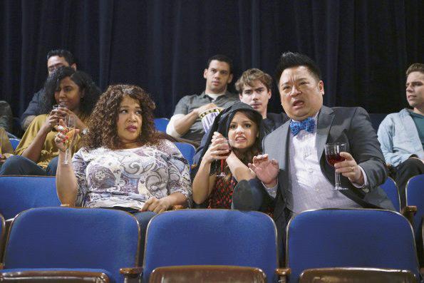 Young & Hungry : Fotoğraf Aimee Carrero, Kym Whitley, Rex Lee