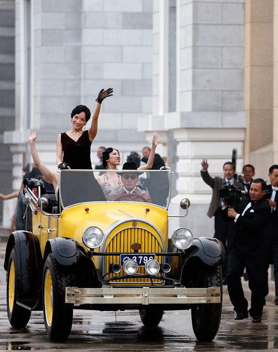 Gone with the Bullets : Fotoğraf