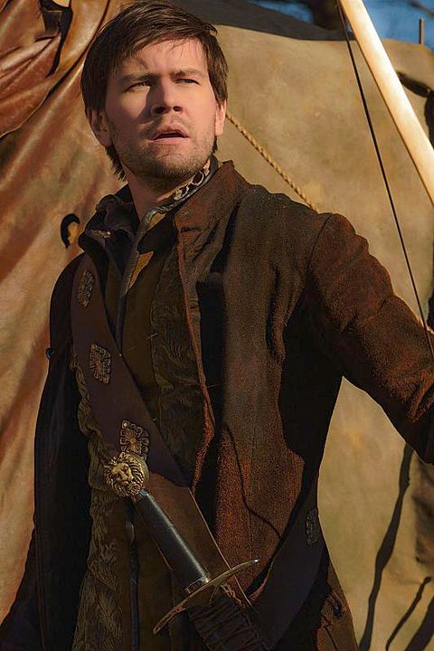 Fotoğraf Torrance Coombs