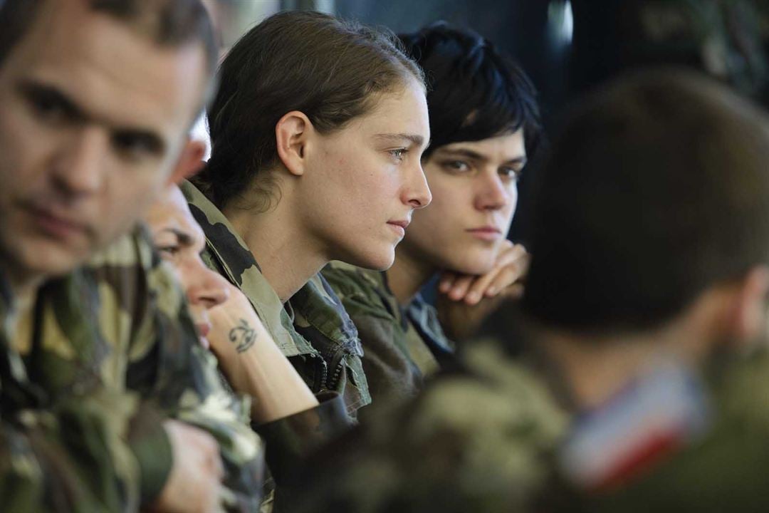 Voir du Pays : Fotoğraf Ariane Labed, Soko