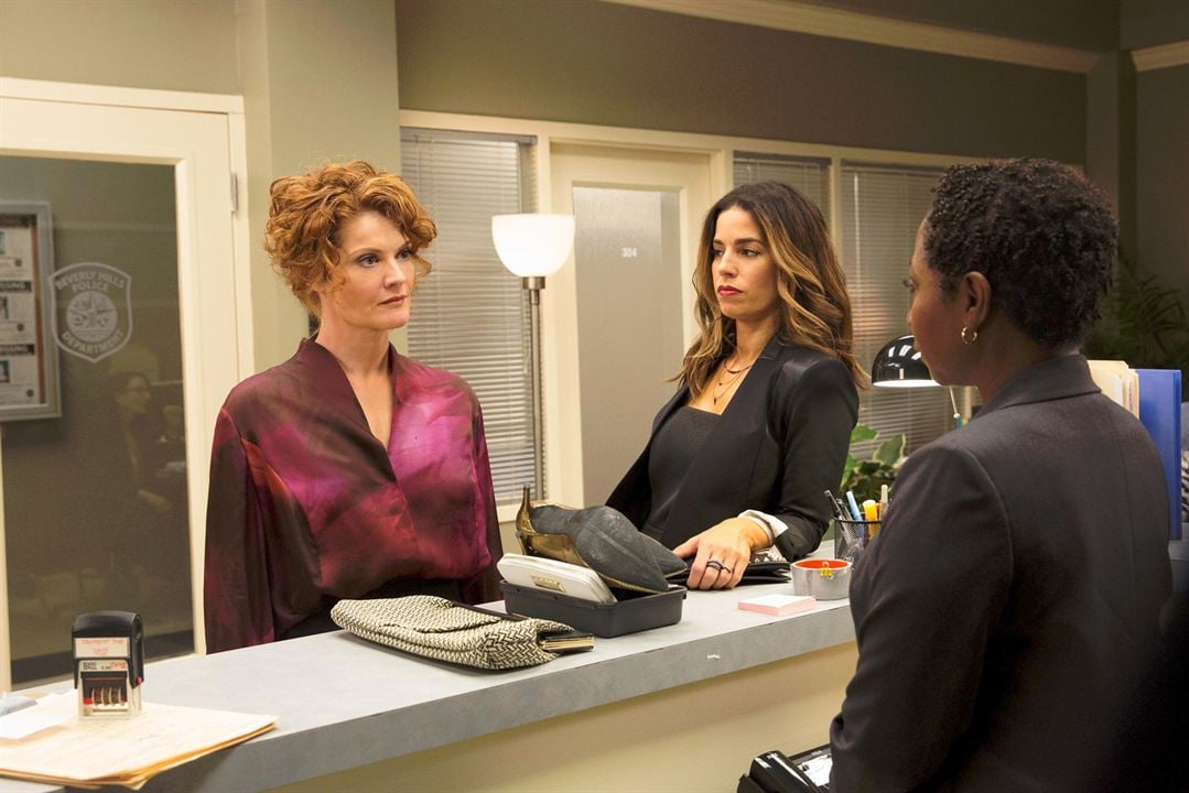 Devious Maids : Fotoğraf Ana Ortiz, Rebecca Wisocky