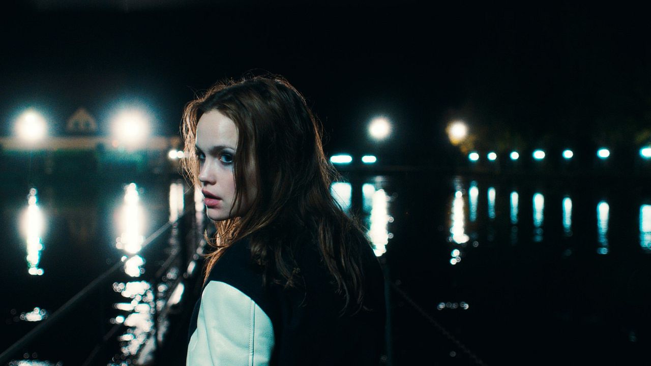 Fotoğraf Emilia Schüle