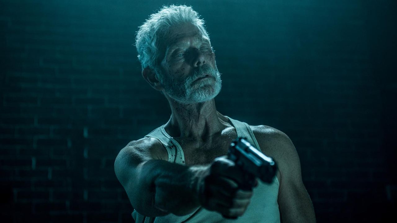 Nefesini Tut : Fotoğraf Stephen Lang