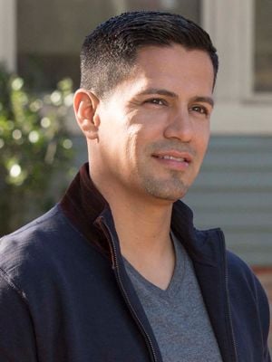 Afiş Jay Hernandez