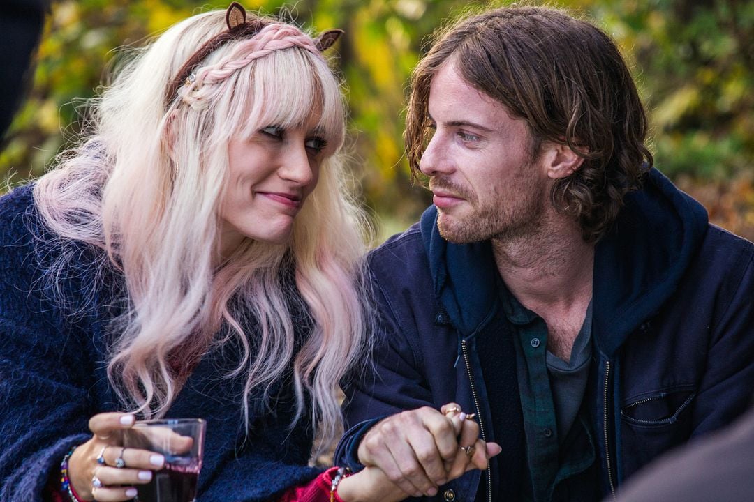 Sokak Kedisi Bob : Fotoğraf Ruta Gedmintas, Luke Treadaway