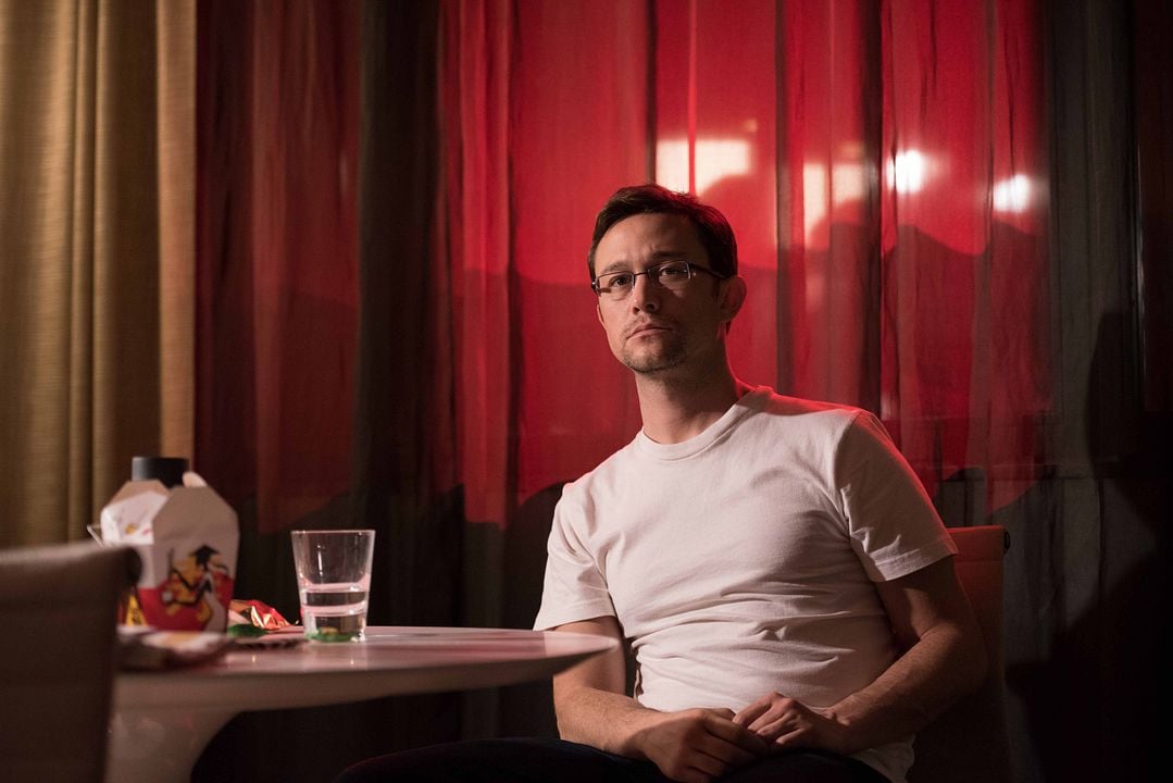 Snowden : Fotoğraf Joseph Gordon-Levitt