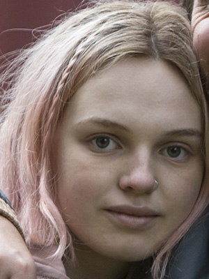 Afiş Odessa Young