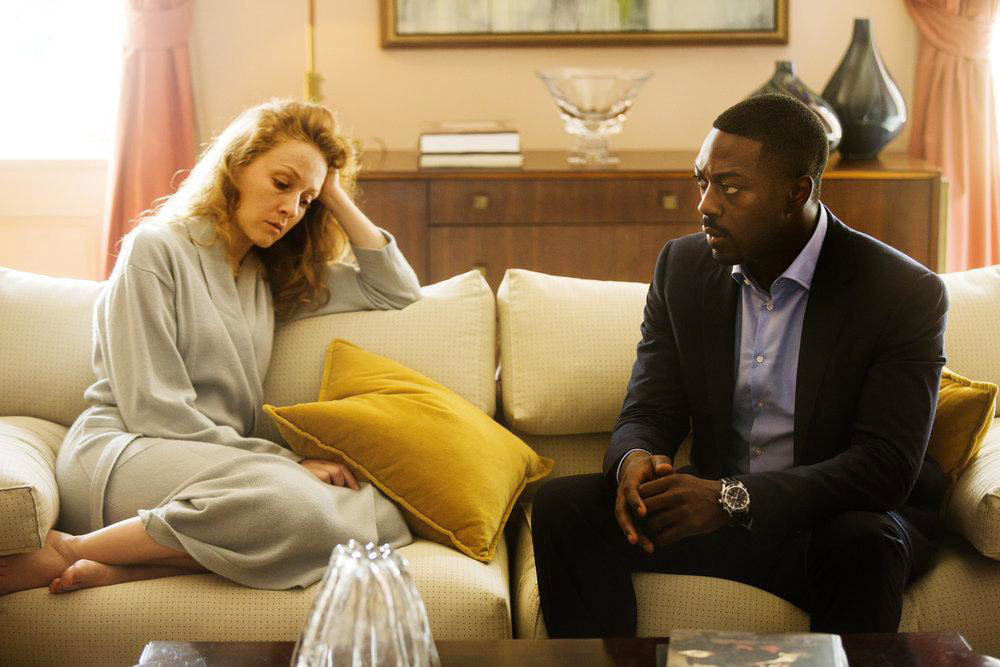 Fotoğraf Jennifer Ferrin, David Ajala