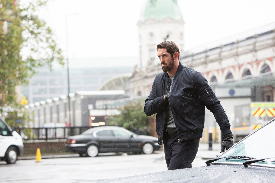 Tetikçiler : Fotoğraf Stuart G. Bennett