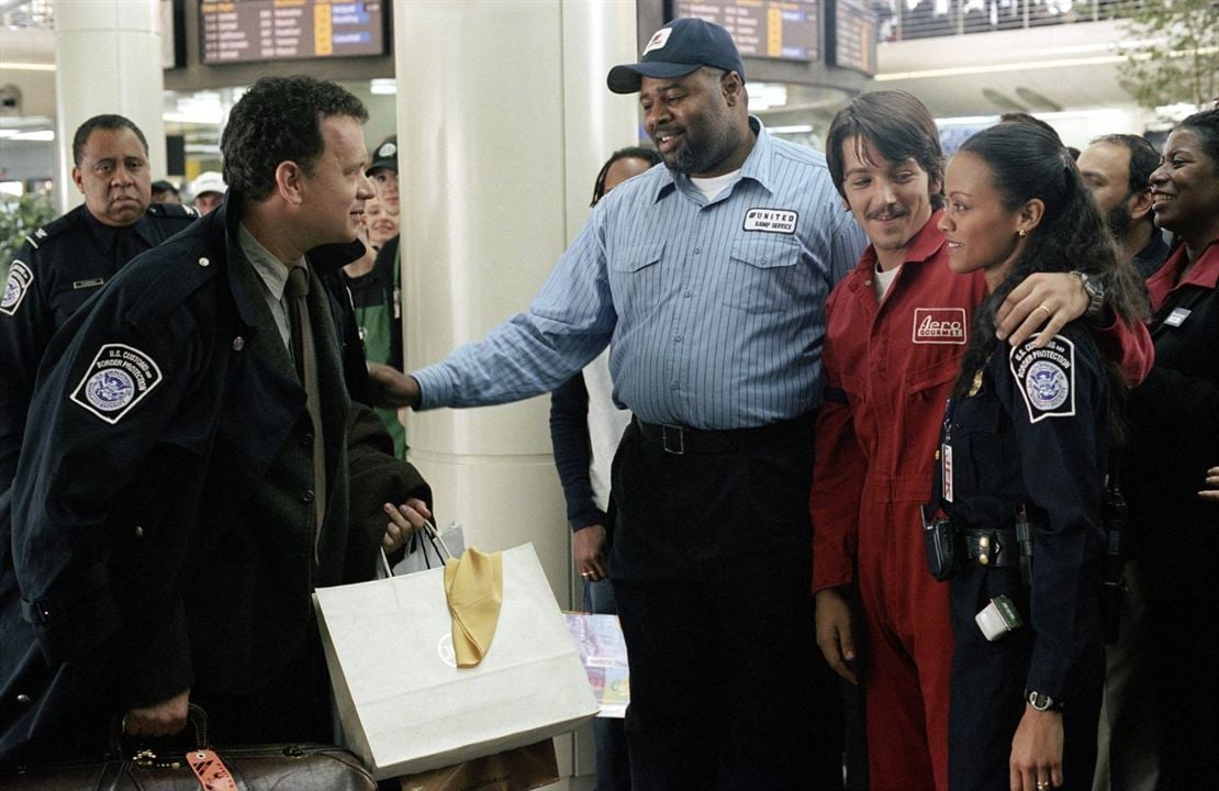 Terminal : Fotoğraf Tom Hanks, Chi McBride, Diego Luna, Zoe Saldana, Barry Shabaka Henley
