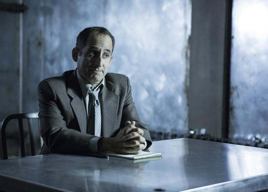 Colony : Fotoğraf Peter Jacobson